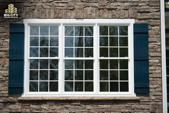 Why Ottawa Homeowners Are Choosing Vinyl Windows in 2025