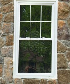 Double hung tilt window