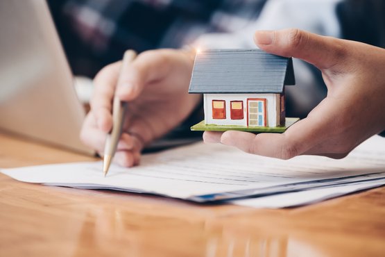 Insurance provider going over homeowners insurance